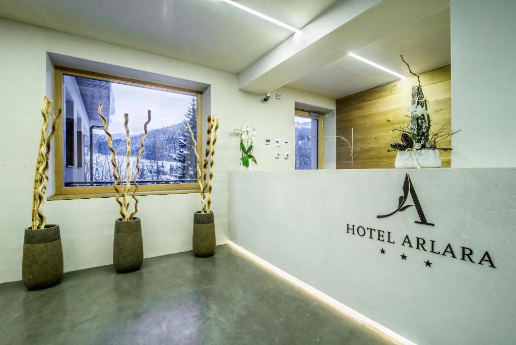 Hotel Arlara コルヴァーラ・イン・バディーア エクステリア 写真